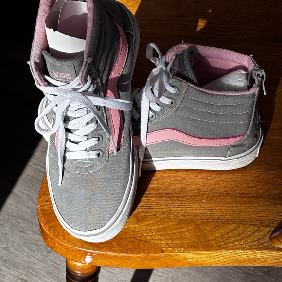 Girls Vans High Top shoes sneakers sz 1 Barbie core Pink Grey - Picture 2 of 7